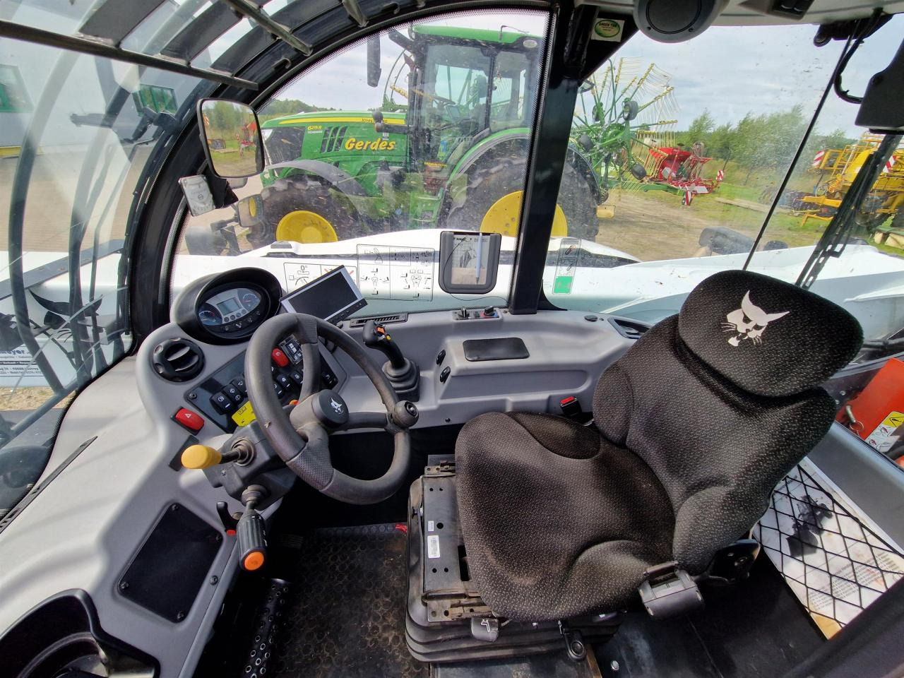 Bobcat TL 38.70 HF - آلة رفع ونقل تلسكوبية: صورة 4 Bobcat TL 38.70 HF - آلة رفع ونقل تلسكوبية: صورة 4