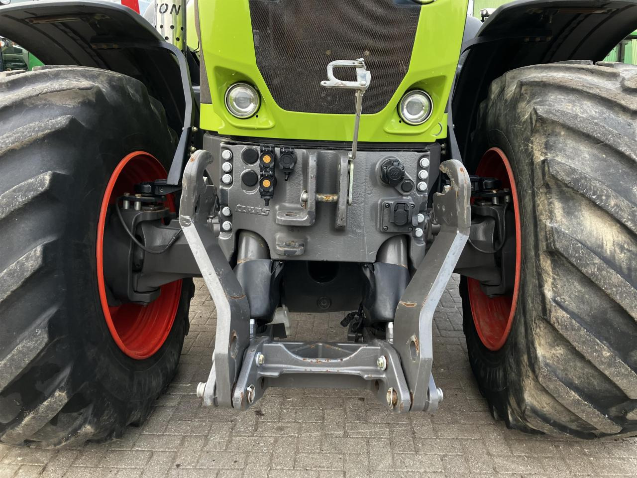 CLAAS Axion 950 - جرار: صورة 4 CLAAS Axion 950 - جرار: صورة 4