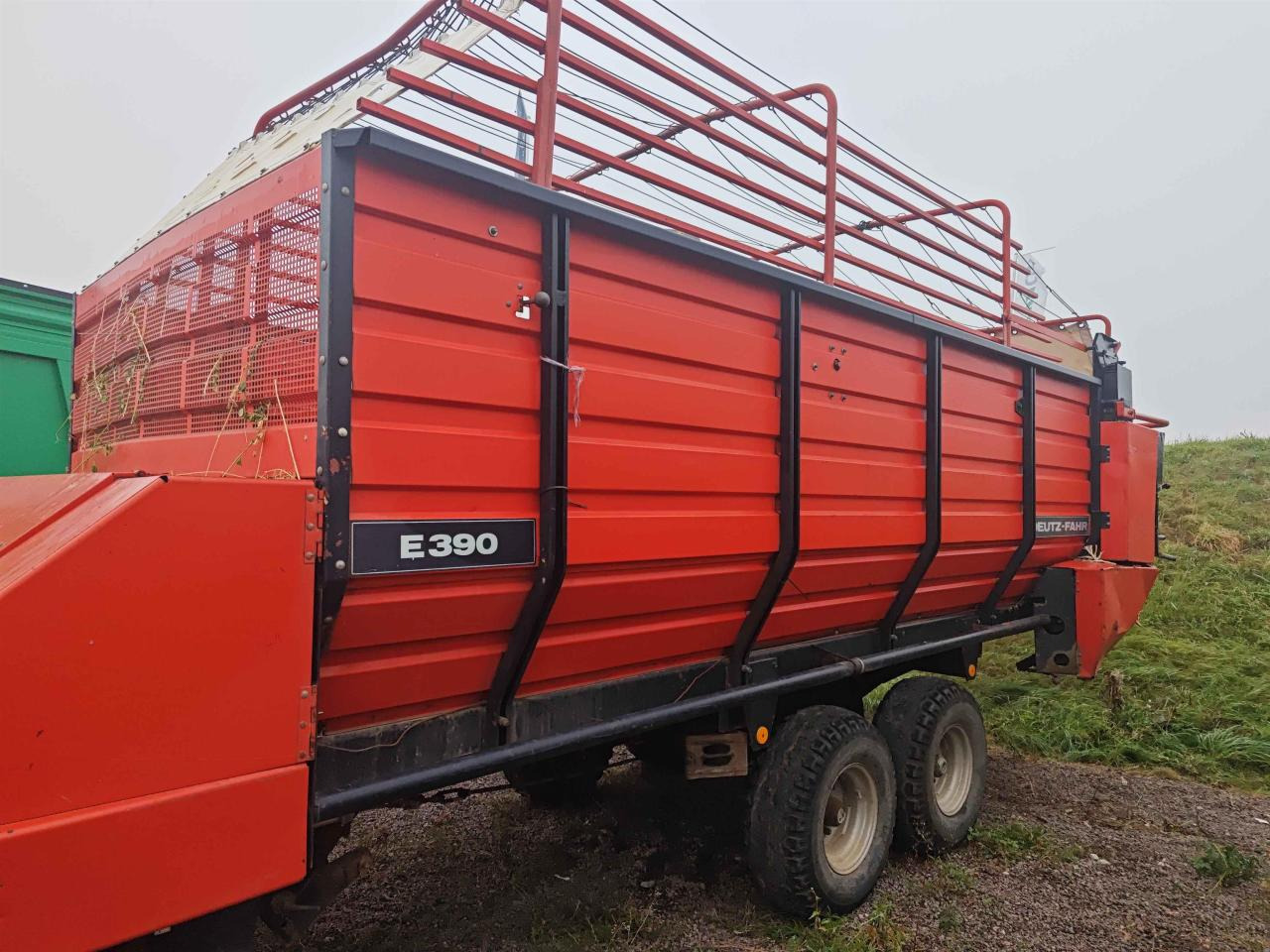 Deutz-Fahr E390 - عربة ذاتية التحميل: صورة 5 Deutz-Fahr E390 - عربة ذاتية التحميل: صورة 5