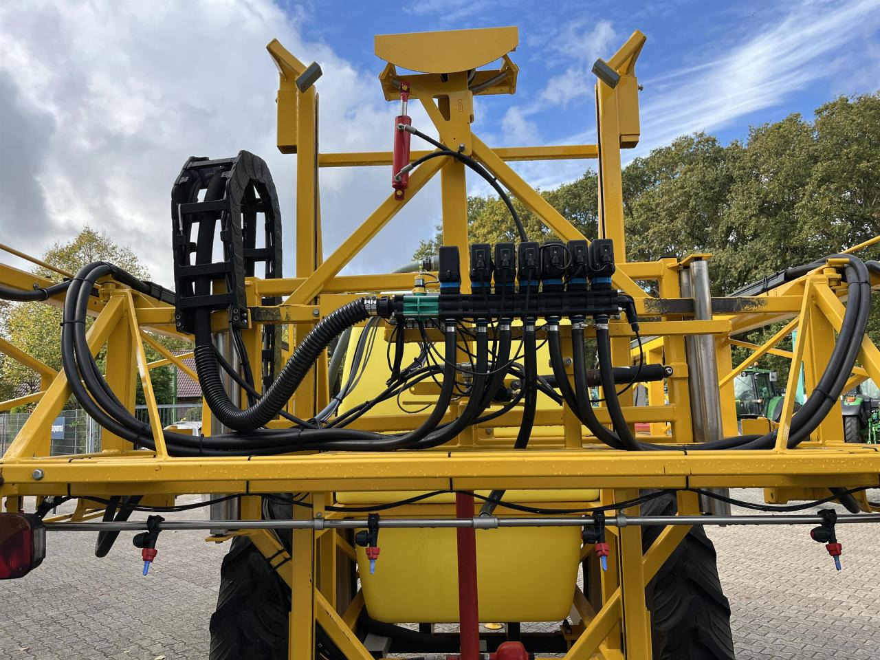 Dubex TYNDOR 2300 ltr. - رشاش مسحوب: صورة 5 Dubex TYNDOR 2300 ltr. - رشاش مسحوب: صورة 5