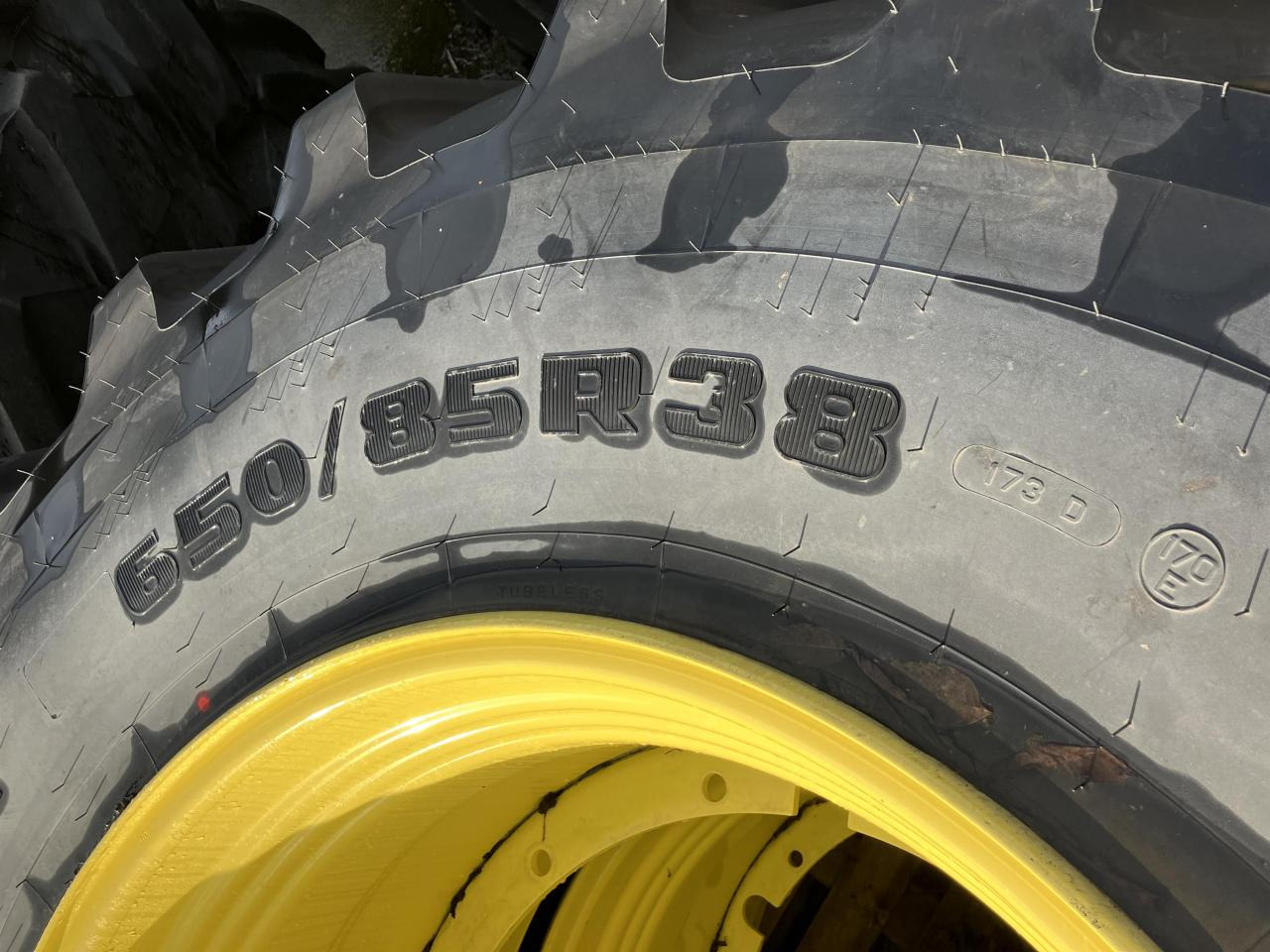 Firestone 650/85R38 - إطارات - آلات زراعية: صورة 4 Firestone 650/85R38 - إطارات - آلات زراعية: صورة 4
