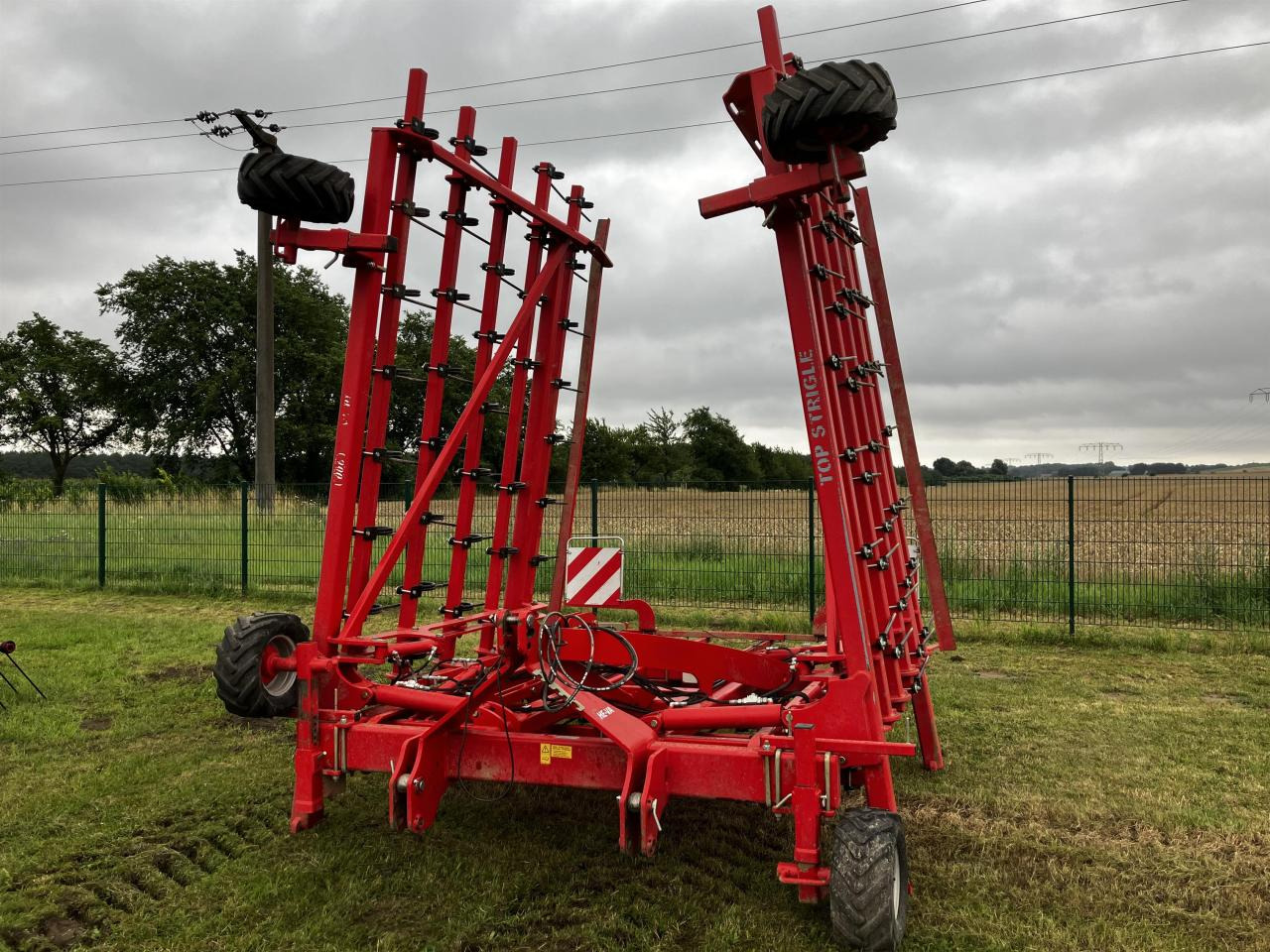 He-Va TopStriegel 9,0m - معدات حرث التربة: صورة 2 He-Va TopStriegel 9,0m - معدات حرث التربة: صورة 2