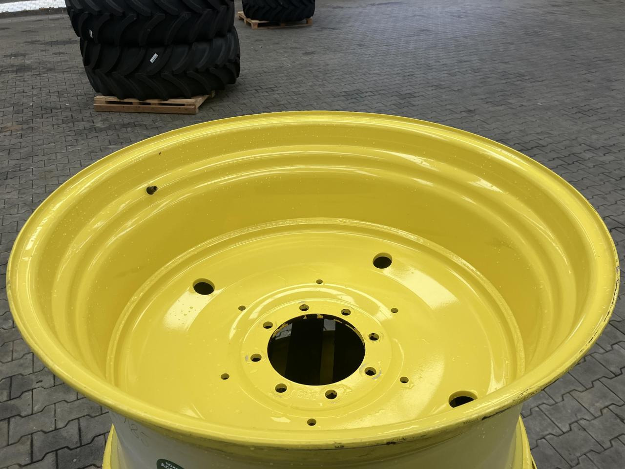 John Deere 23x38 - إطارات - آلات زراعية: صورة 3 John Deere 23x38 - إطارات - آلات زراعية: صورة 3
