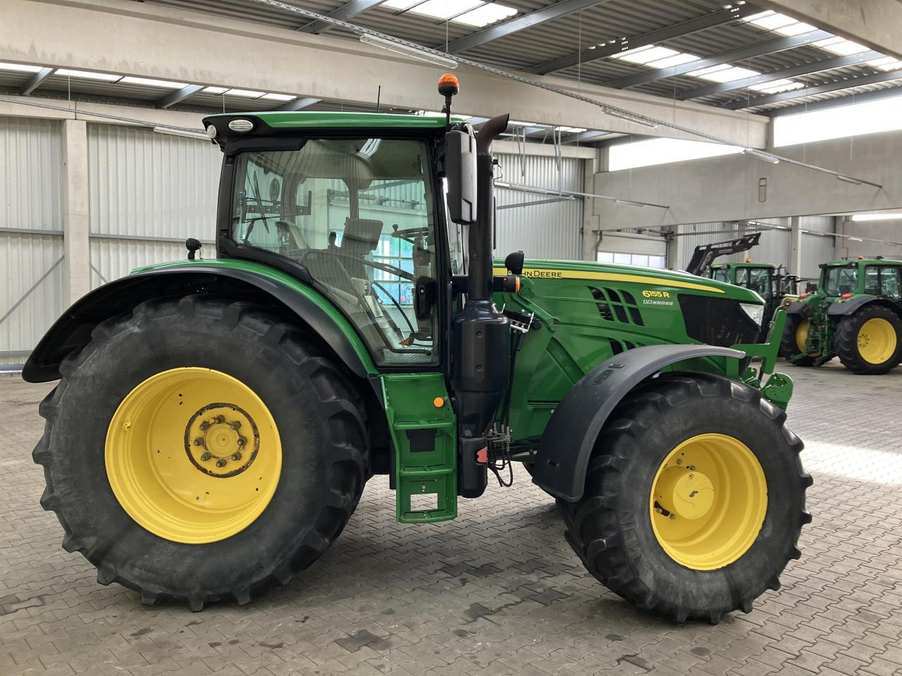 John Deere 6155R - جرار: صورة 4 John Deere 6155R - جرار: صورة 4