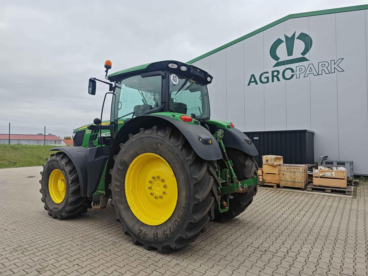 John Deere 6210R - جرار: صورة 3 John Deere 6210R - جرار: صورة 3