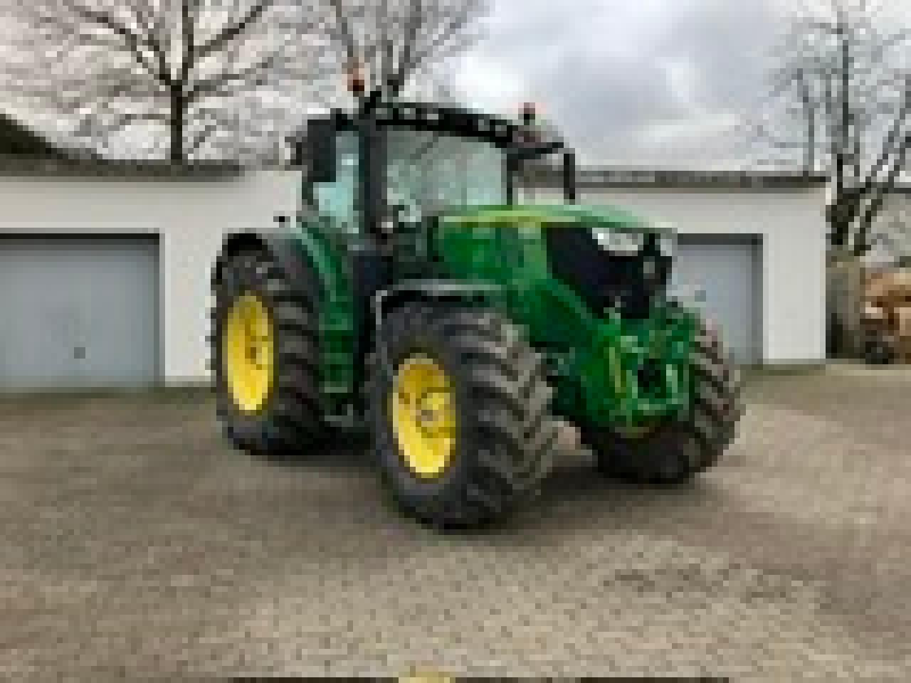 John Deere 6215R - جرار: صورة 2 John Deere 6215R - جرار: صورة 2