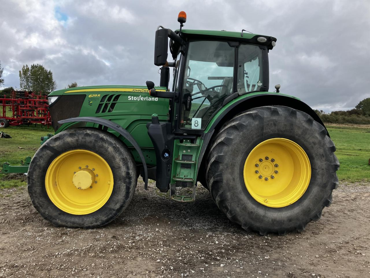 John Deere 6215R - جرار: صورة 1 John Deere 6215R - جرار: صورة 1