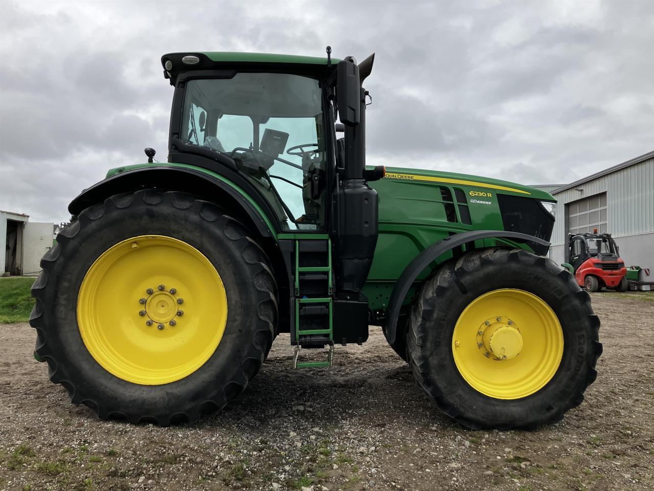 John Deere 6230R - جرار: صورة 2 John Deere 6230R - جرار: صورة 2