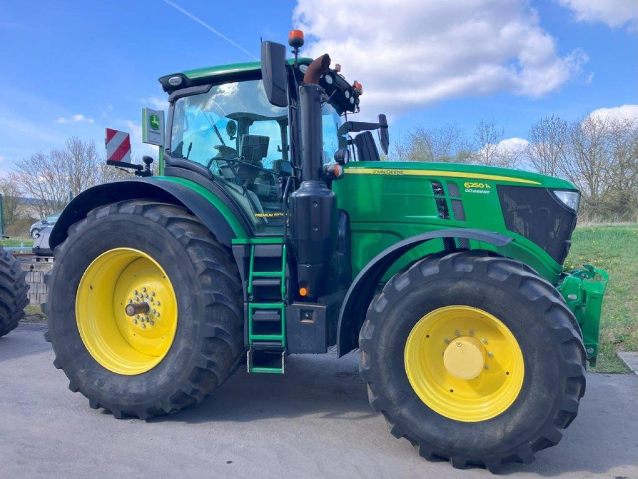 John Deere 6250R - جرار: صورة 2 John Deere 6250R - جرار: صورة 2