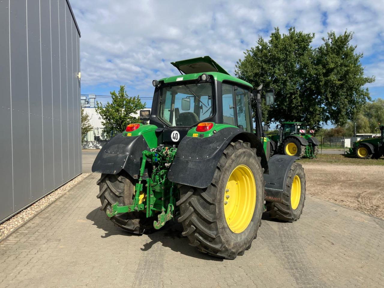 John Deere 6830 - جرار: صورة 4 John Deere 6830 - جرار: صورة 4