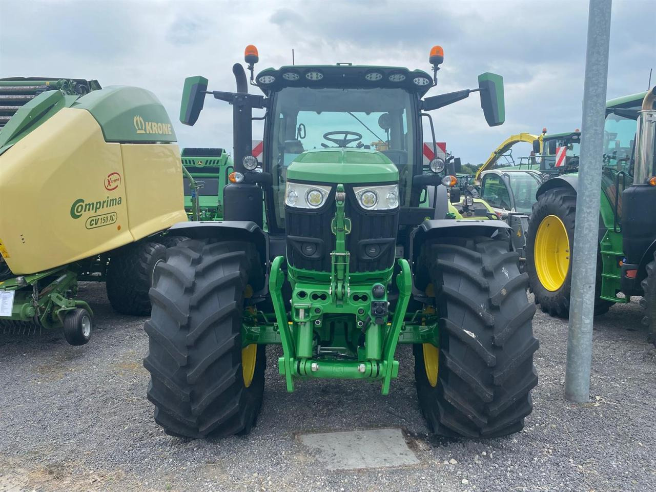 John Deere 6R 185 - جرار: صورة 2 John Deere 6R 185 - جرار: صورة 2