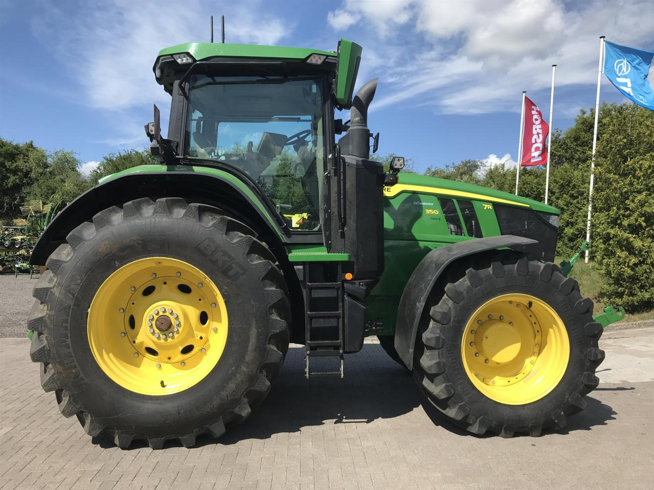 John Deere 7R 350 - جرار: صورة 2 John Deere 7R 350 - جرار: صورة 2