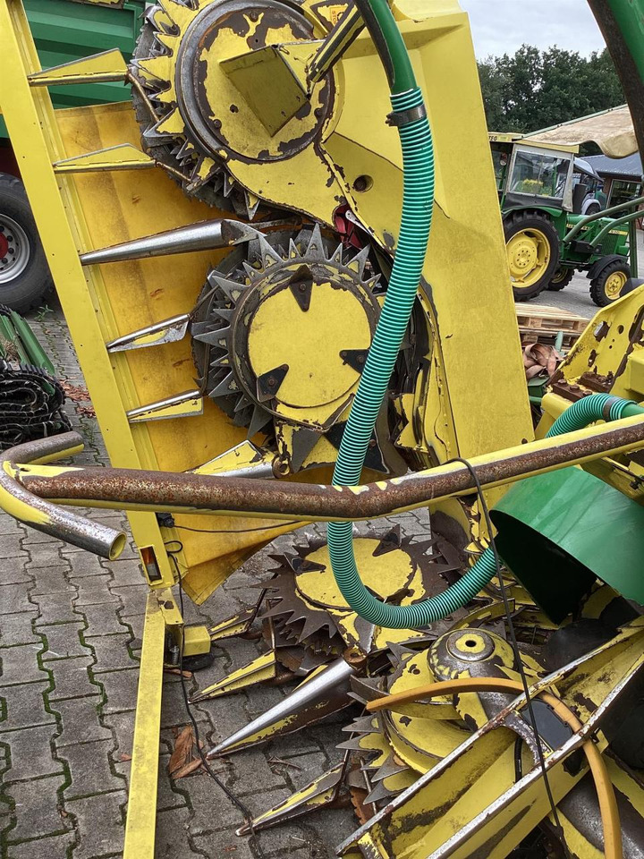 حصادة الأعلاف John Deere 8300: صورة 10 حصادة الأعلاف John Deere 8300: صورة 10