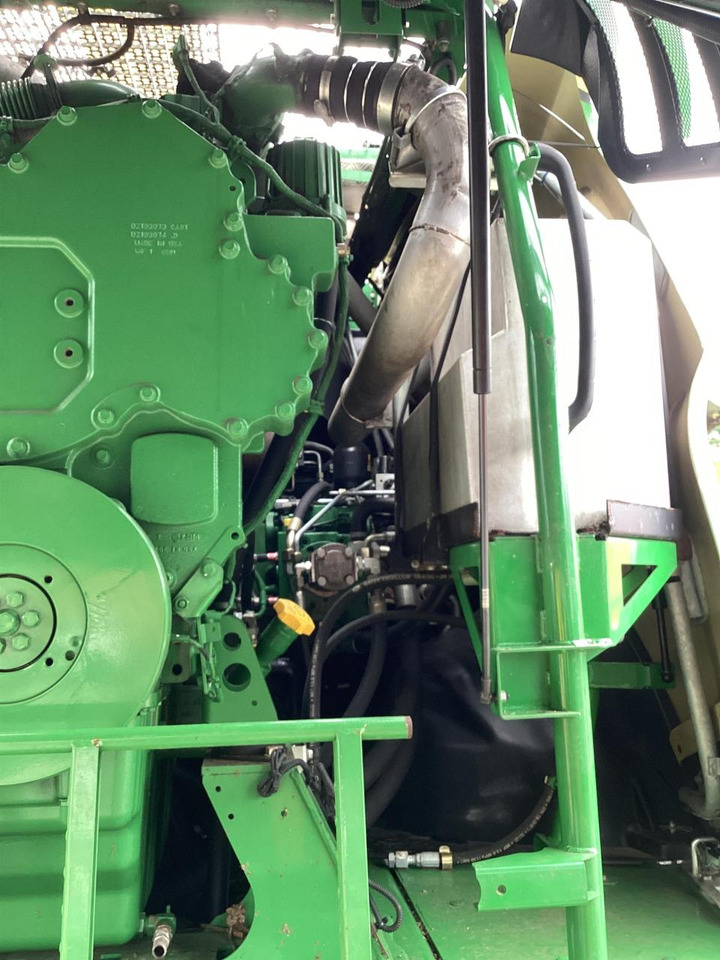 حصادة الأعلاف John Deere 8300: صورة 23 حصادة الأعلاف John Deere 8300: صورة 23