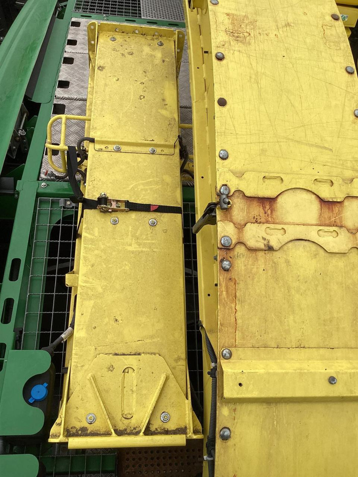 حصادة الأعلاف John Deere 8300: صورة 15 حصادة الأعلاف John Deere 8300: صورة 15