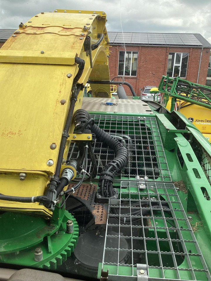 حصادة الأعلاف John Deere 8300: صورة 18 حصادة الأعلاف John Deere 8300: صورة 18
