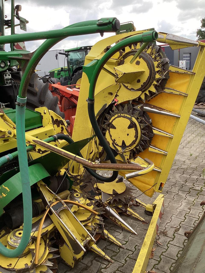 حصادة الأعلاف John Deere 8300: صورة 12 حصادة الأعلاف John Deere 8300: صورة 12