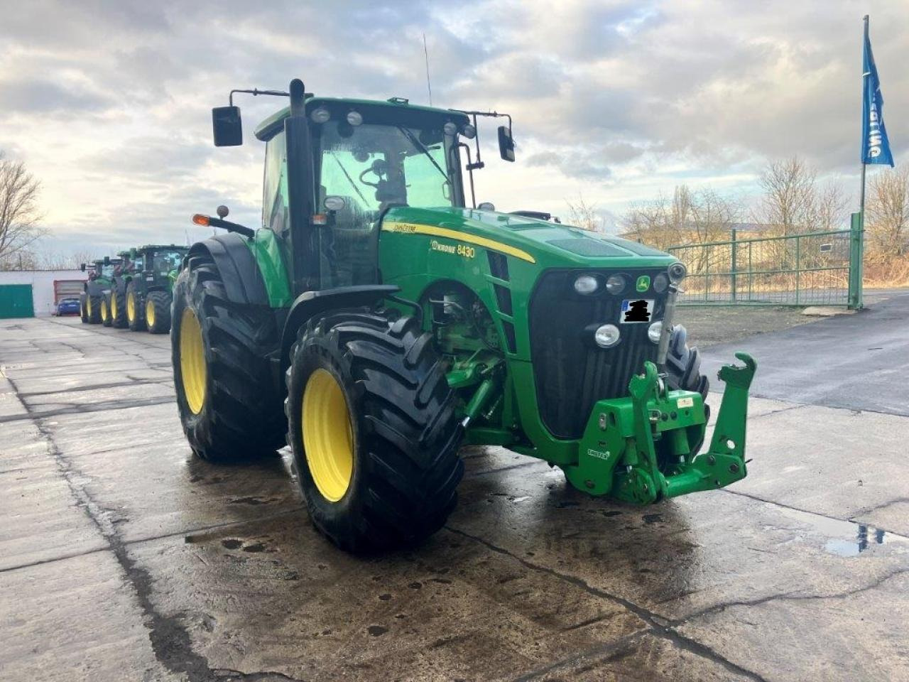 John Deere 8430 - جرار: صورة 3 John Deere 8430 - جرار: صورة 3