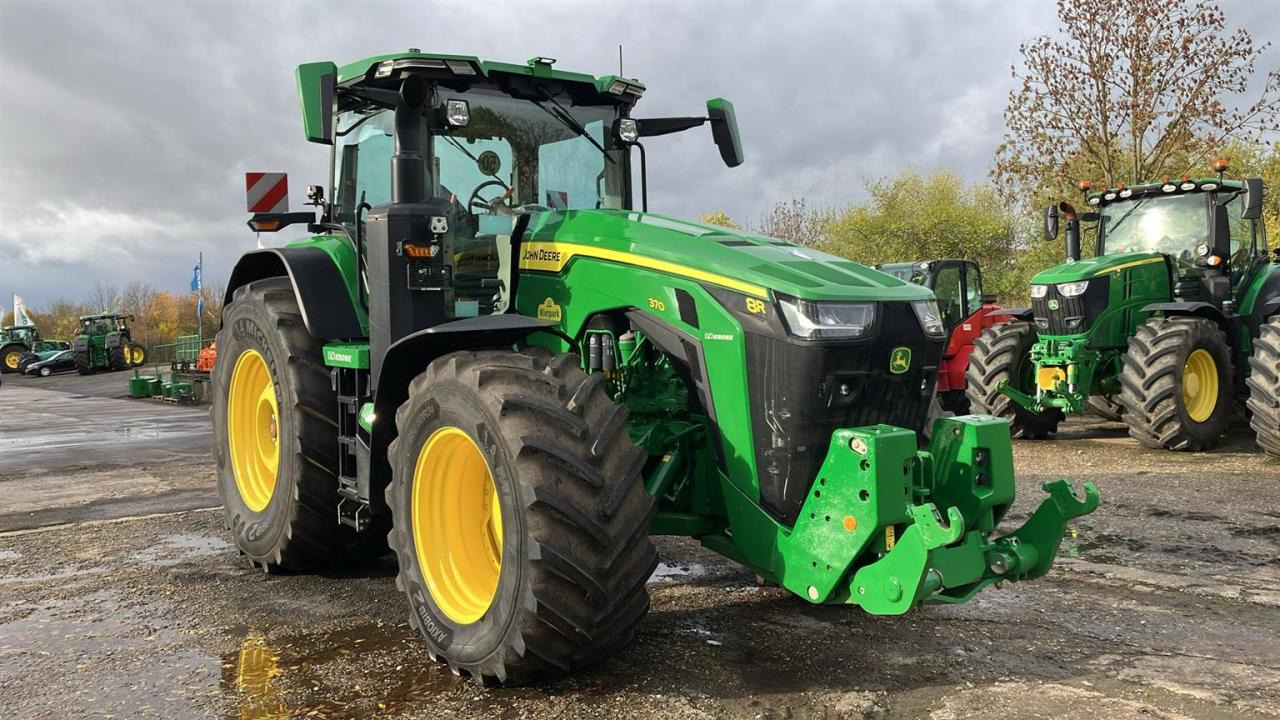John Deere 8R 370 - جرار: صورة 1 John Deere 8R 370 - جرار: صورة 1