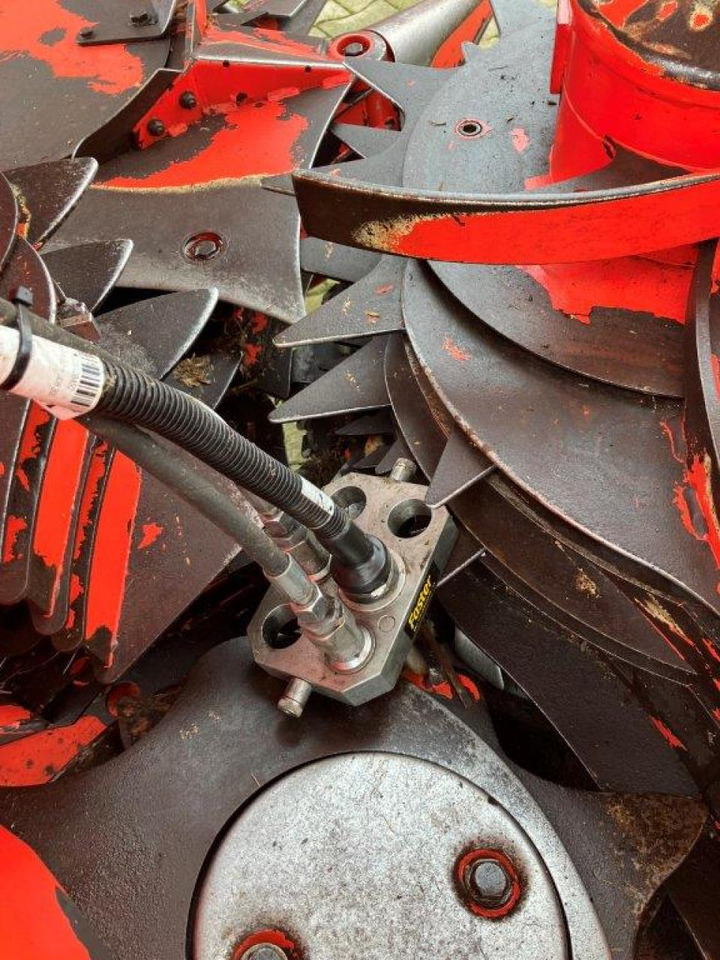 Kemper 375 - ملحقاتحصادة الأعلاف: صورة 5 Kemper 375 - ملحقاتحصادة الأعلاف: صورة 5