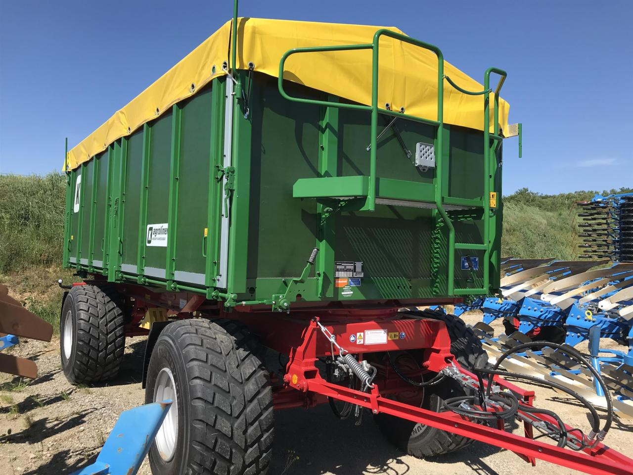 Kröger HKD 302 - مقطورة قلابة: صورة 1 Kröger HKD 302 - مقطورة قلابة: صورة 1