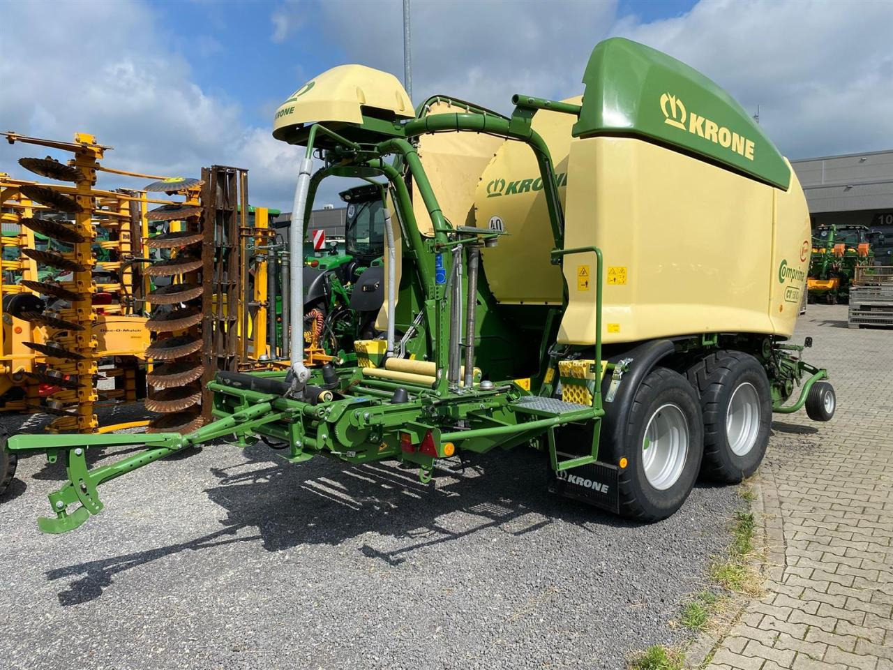 Krone CV 150 XC x-treme - آلة بالات دائرية: صورة 2 Krone CV 150 XC x-treme - آلة بالات دائرية: صورة 2