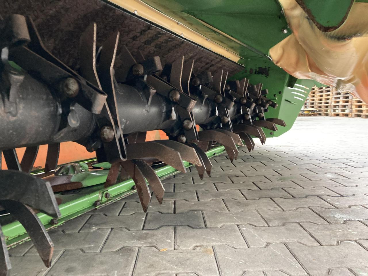 Krone EC F 320 CV - جزازة العشب: صورة 4 Krone EC F 320 CV - جزازة العشب: صورة 4