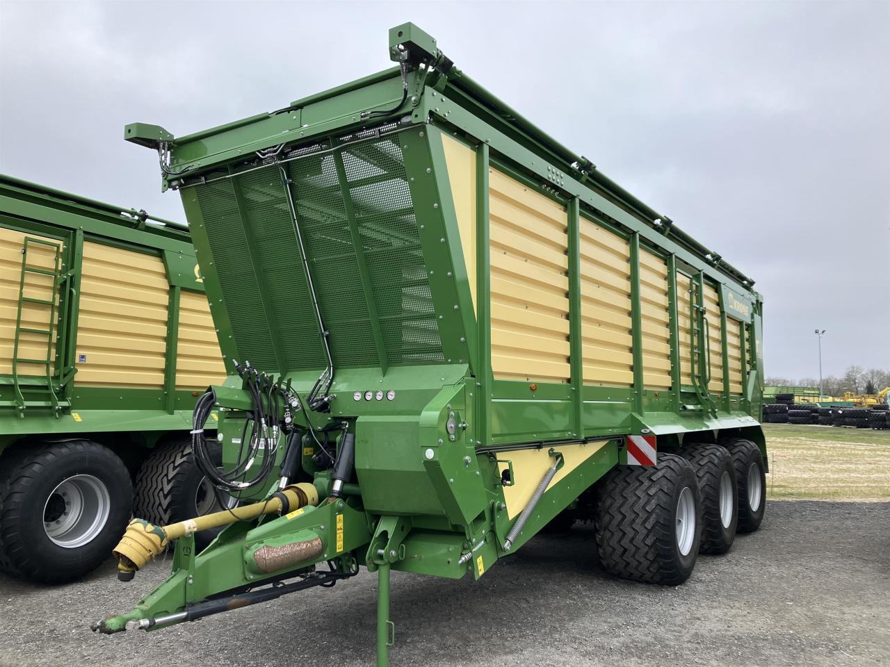 Krone TX 560 D - عربة ذاتية التحميل: صورة 1 Krone TX 560 D - عربة ذاتية التحميل: صورة 1
