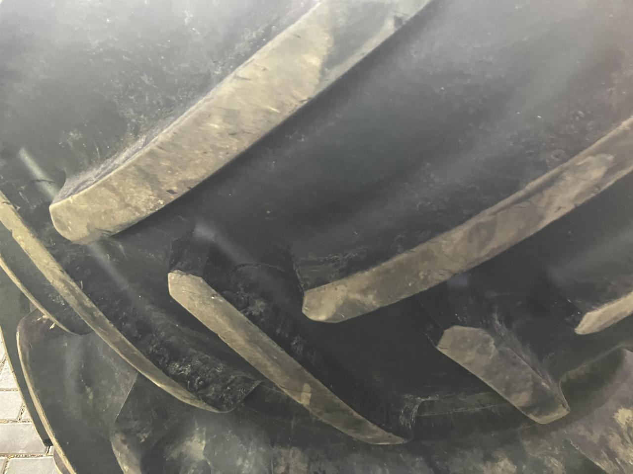 Michelin 600/70R30 - إطارات - آلات زراعية: صورة 4 Michelin 600/70R30 - إطارات - آلات زراعية: صورة 4