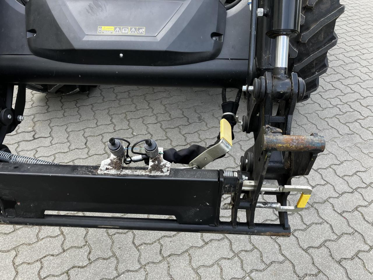 Valtra G125 Unlimited - جرار: صورة 5 Valtra G125 Unlimited - جرار: صورة 5