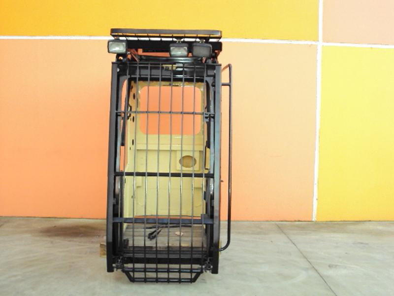 Cab CATERPILLAR 385B 155-1166 - كابينة - آلات الإنشاء: صورة 1 Cab CATERPILLAR 385B 155-1166 - كابينة - آلات الإنشاء: صورة 1