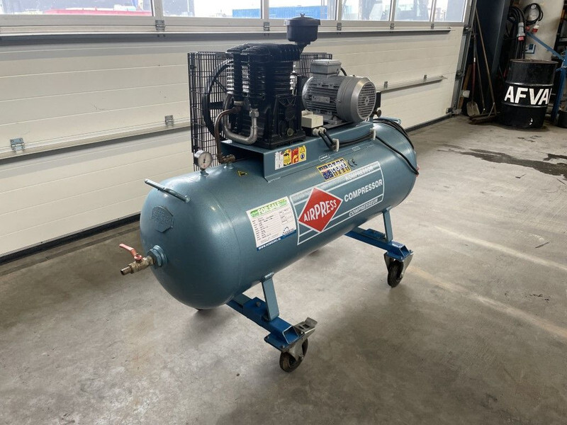 Airpress K300/600 Elektrische Zuigercompressor 3 kW 400 L / min 10 Bar - ضاغط هوائي: صورة 2 Airpress K300/600 Elektrische Zuigercompressor 3 kW 400 L / min 10 Bar - ضاغط هوائي: صورة 2