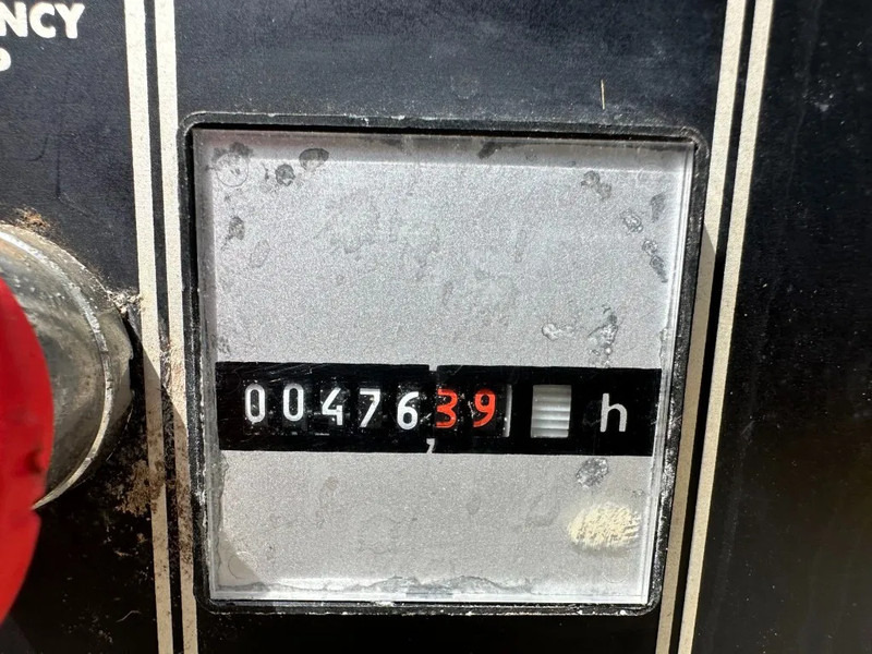 Cummins 4B3.9 SDMO Leroy Somer 40 kVA noodstroom generatorset 476 hours - مجموعة المولد: صورة 5 Cummins 4B3.9 SDMO Leroy Somer 40 kVA noodstroom generatorset 476 hours - مجموعة المولد: صورة 5