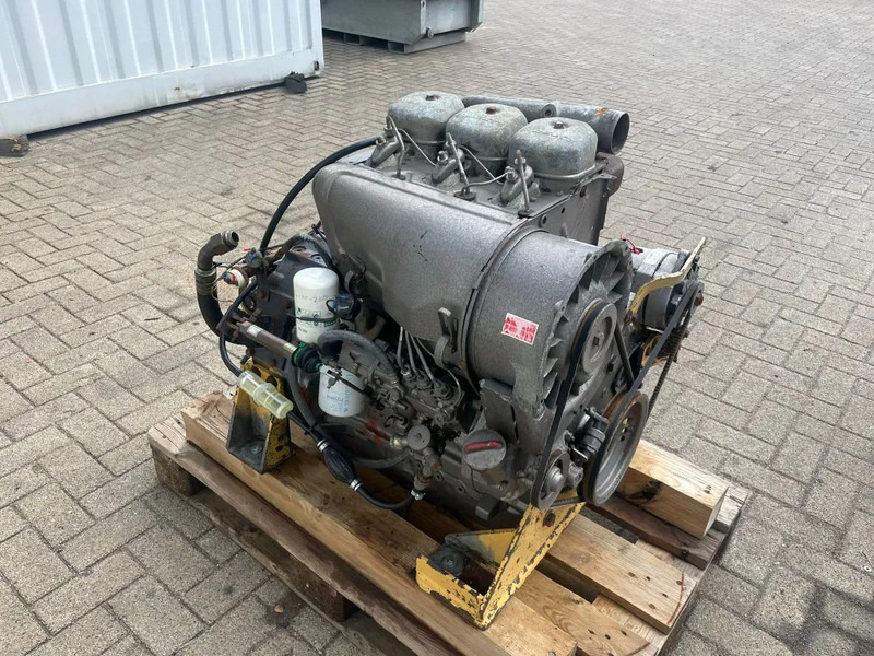 Deutz F3L 912 Motor 3 cilinder 38 kW 52 PK Diesel Motor - محرك - معدات المناولة: صورة 5 Deutz F3L 912 Motor 3 cilinder 38 kW 52 PK Diesel Motor - محرك - معدات المناولة: صورة 5