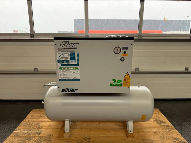 Fiac LS 8 - 200 Elektrische Schroefcompressor 6 kW 736 L / min 10 Bar New ! Overstock ! - ضاغط هوائي: صورة 1 Fiac LS 8 - 200 Elektrische Schroefcompressor 6 kW 736 L / min 10 Bar New ! Overstock ! - ضاغط هوائي: صورة 1