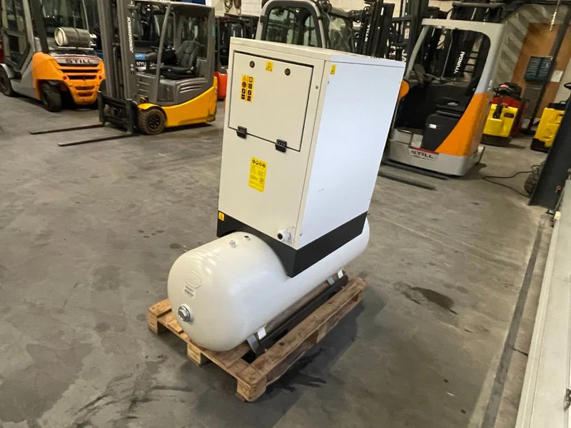 Fiac New Silver 10 / 270 Silent 7.5 kW 860 L / min 10 bar Elektrische Schroefcompressor met ketel - ضاغط هوائي: صورة 4 Fiac New Silver 10 / 270 Silent 7.5 kW 860 L / min 10 bar Elektrische Schroefcompressor met ketel - ضاغط هوائي: صورة 4