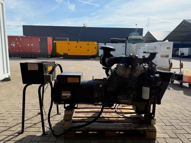 Iveco FPT Himoinsa Mecc Alte Spa 75 kVA generatorset - مجموعة المولد: صورة 2 Iveco FPT Himoinsa Mecc Alte Spa 75 kVA generatorset - مجموعة المولد: صورة 2