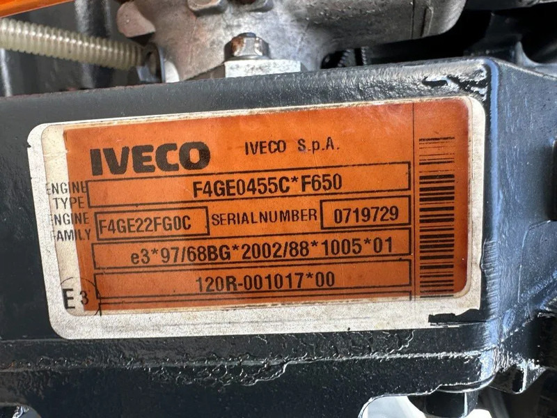 مجموعة المولد Iveco FPT NEF45 SM1A.A0 Stamford 60 kVA generatorset: صورة 8 مجموعة المولد Iveco FPT NEF45 SM1A.A0 Stamford 60 kVA generatorset: صورة 8
