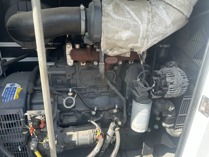 مجموعة المولد Iveco FPT NEF45 SM1A.A004 Stamford 60 kVA Silent Rental generatorset: صورة 12