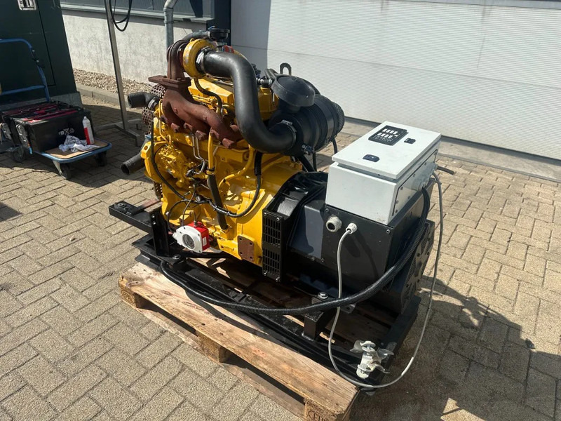 John Deere 3029 Stamford 30 kVA generatorset - مجموعة المولد: صورة 2 John Deere 3029 Stamford 30 kVA generatorset - مجموعة المولد: صورة 2