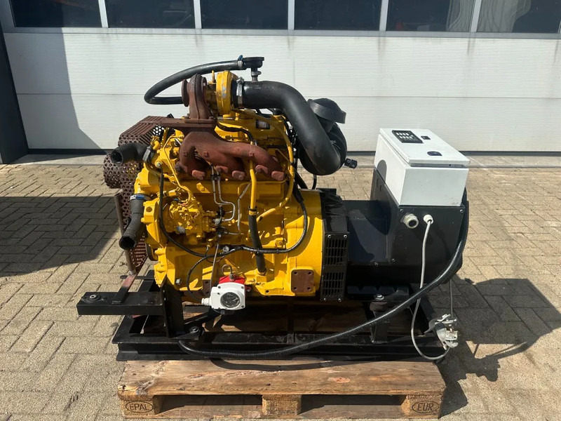 John Deere 3029 Stamford 30 kVA generatorset - مجموعة المولد: صورة 1 John Deere 3029 Stamford 30 kVA generatorset - مجموعة المولد: صورة 1