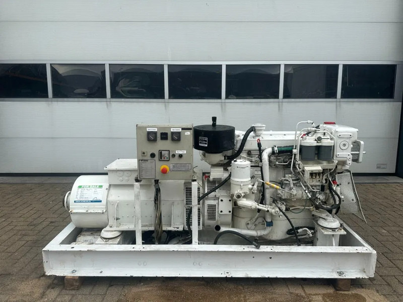 MTU 6R 099 Mercedes Benz OM 366 A 96 kVA Marine generatorset - مجموعة المولد: صورة 1 MTU 6R 099 Mercedes Benz OM 366 A 96 kVA Marine generatorset - مجموعة المولد: صورة 1