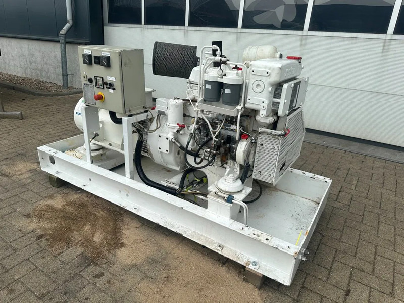 مجموعة المولد Mercedes-Benz OM 364 MTU 50 kVA Marine Scheepsvaart generatorset: صورة 7
