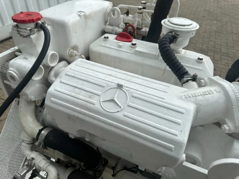 مجموعة المولد Mercedes-Benz OM 364 MTU 50 kVA Marine Scheepsvaart generatorset: صورة 9
