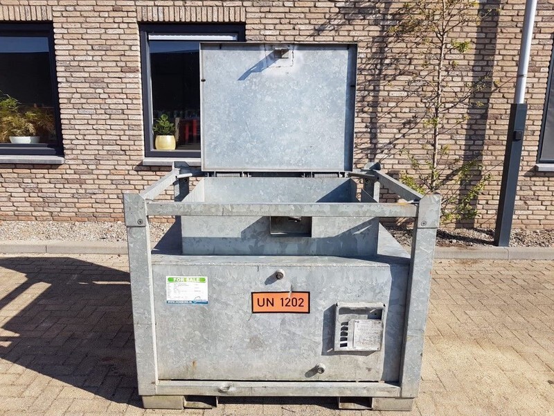 OTTO 1000 liter dieseltank IBC Gegalvaniseerd as New ! - خزان تخزين: صورة 3 OTTO 1000 liter dieseltank IBC Gegalvaniseerd as New ! - خزان تخزين: صورة 3