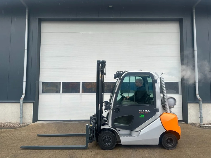 Still RX 70-25 T 2.5 ton Duplex Sideshift Positioner LPG Heftruck - رافعة شوكية تعمل بالغاز: صورة 1 Still RX 70-25 T 2.5 ton Duplex Sideshift Positioner LPG Heftruck - رافعة شوكية تعمل بالغاز: صورة 1