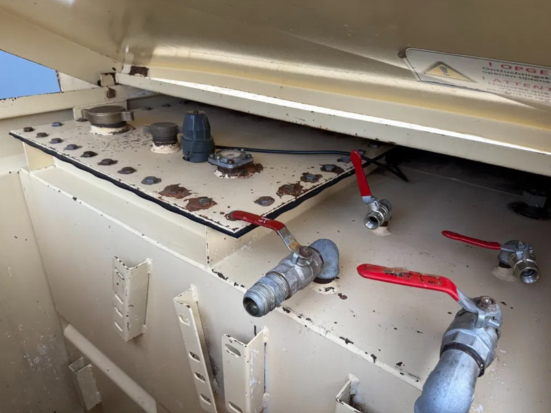 Tolsma Kiwa IBC 3000 liter Dieseltank Brandstoftank - حاوية شحن: صورة 3 Tolsma Kiwa IBC 3000 liter Dieseltank Brandstoftank - حاوية شحن: صورة 3