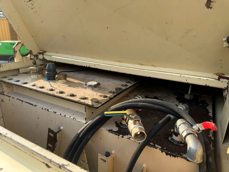 Tolsma Kiwa IBC 3000 liter Dieseltank Milieutank - خزان تخزين: صورة 5 Tolsma Kiwa IBC 3000 liter Dieseltank Milieutank - خزان تخزين: صورة 5