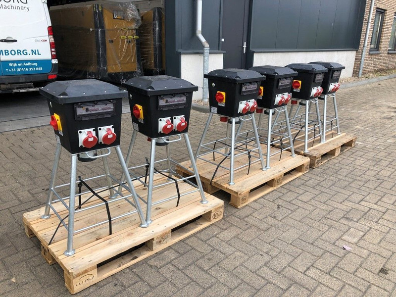 Vello Rubber-56.2 Stroomverdeelkast Zwerfkast Paddestoel 63 Ampère Nieuw ! - مجموعة المولد: صورة 1 Vello Rubber-56.2 Stroomverdeelkast Zwerfkast Paddestoel 63 Ampère Nieuw ! - مجموعة المولد: صورة 1
