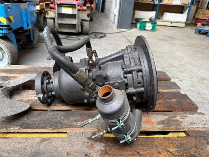 Velvet Drive AS3 70C Keerkoppeling Ratio 2.10:1 Gearbox - محرك - معدات المناولة: صورة 4 Velvet Drive AS3 70C Keerkoppeling Ratio 2.10:1 Gearbox - محرك - معدات المناولة: صورة 4